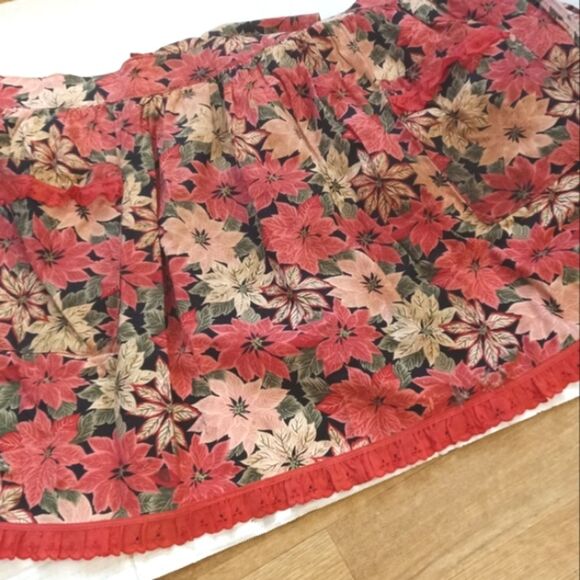 Retro Vintage Poinsettia Kitchen Apron - Picture 4 of 7